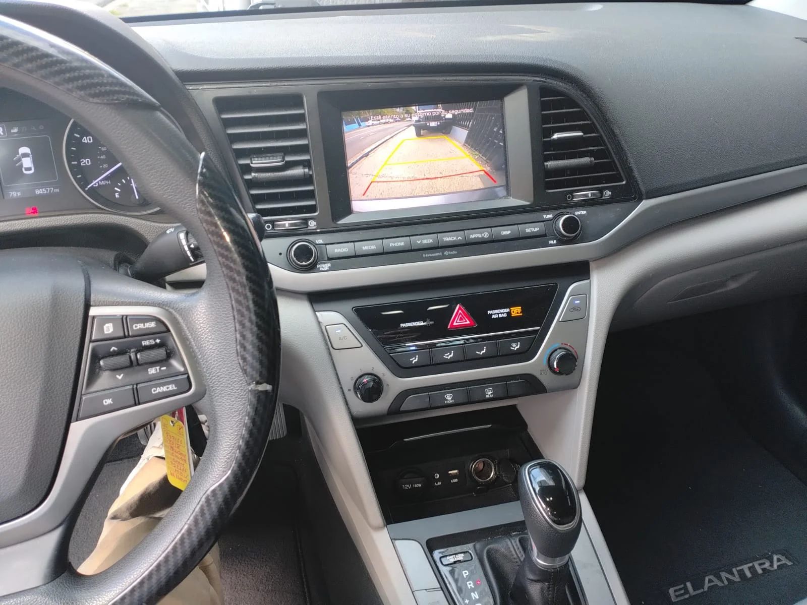 Hyundai Elantra - Image 8