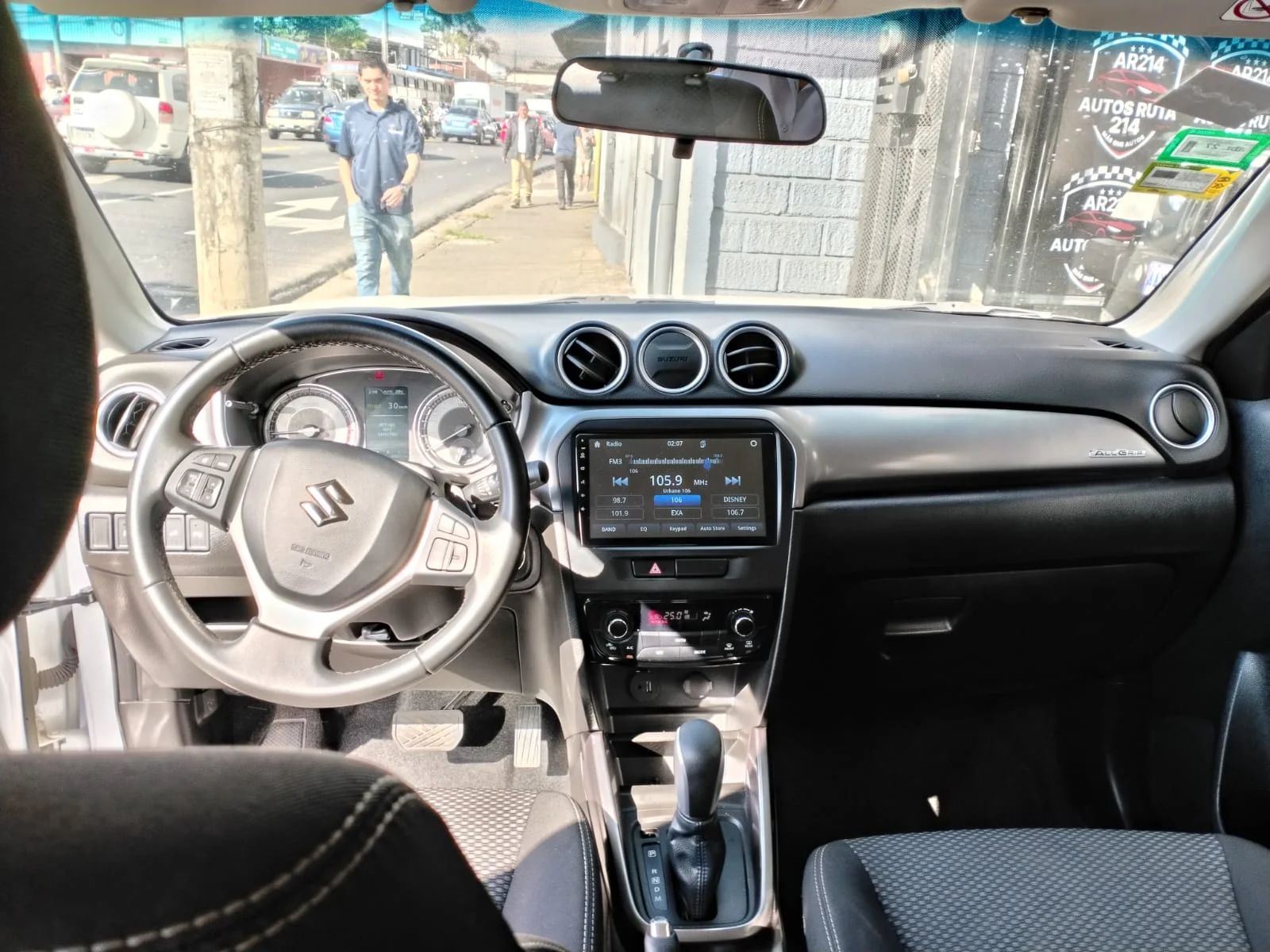 Suzuki Vitara - Image 5