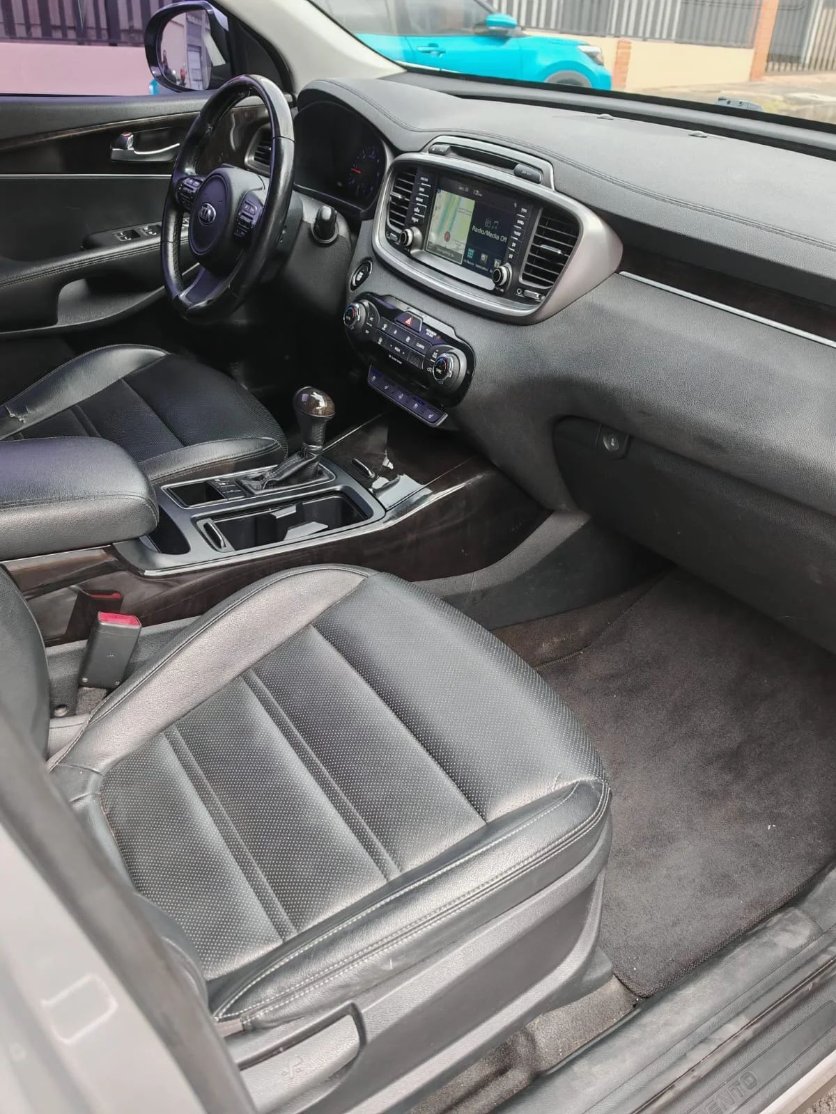 Kia Sorento - Image 6