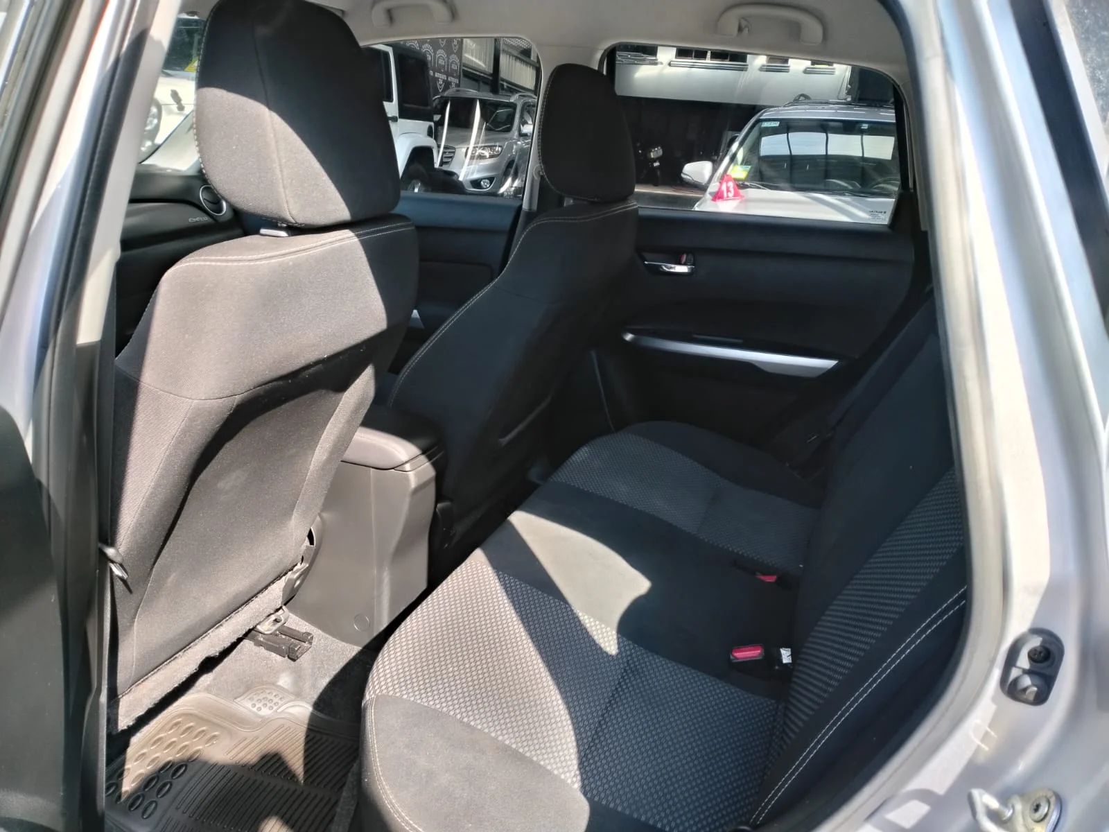 Suzuki Vitara - Image 5