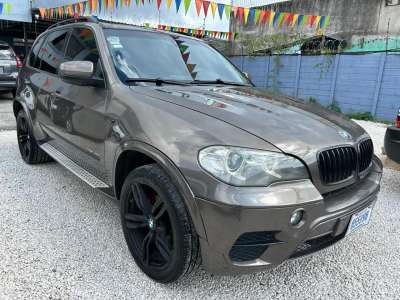 BMW X5 - Image 1