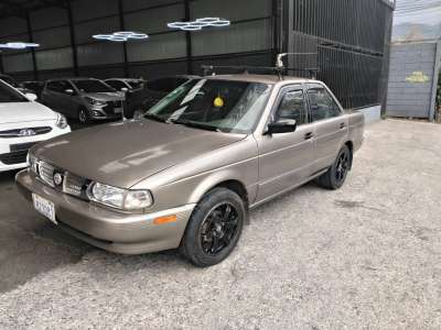 Nissan Sentra - Image 3