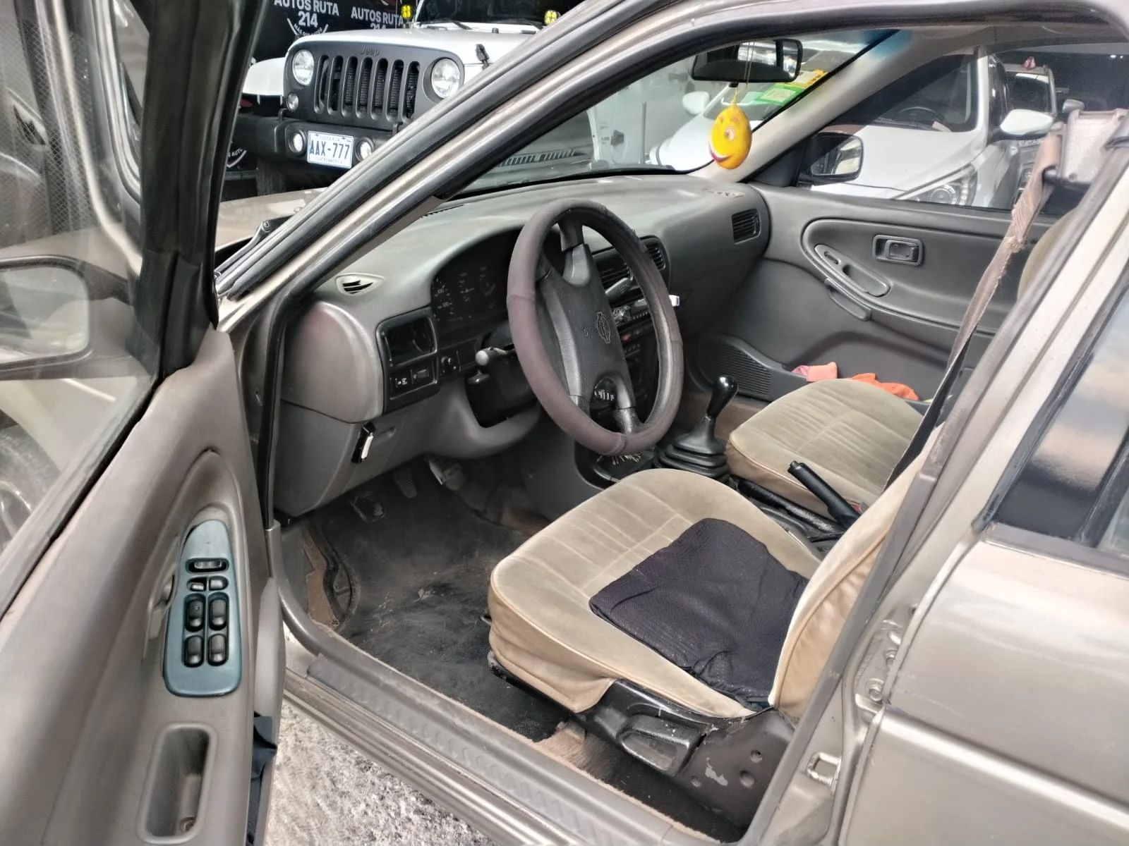 Nissan Sentra - Image 4