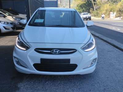 Hyundai Accent - Image 1