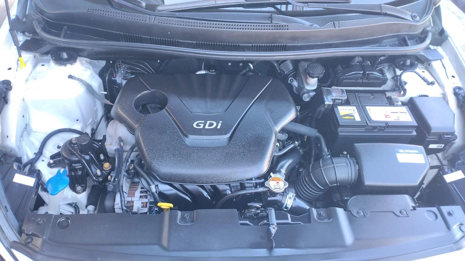 Hyundai Accent - Image 10