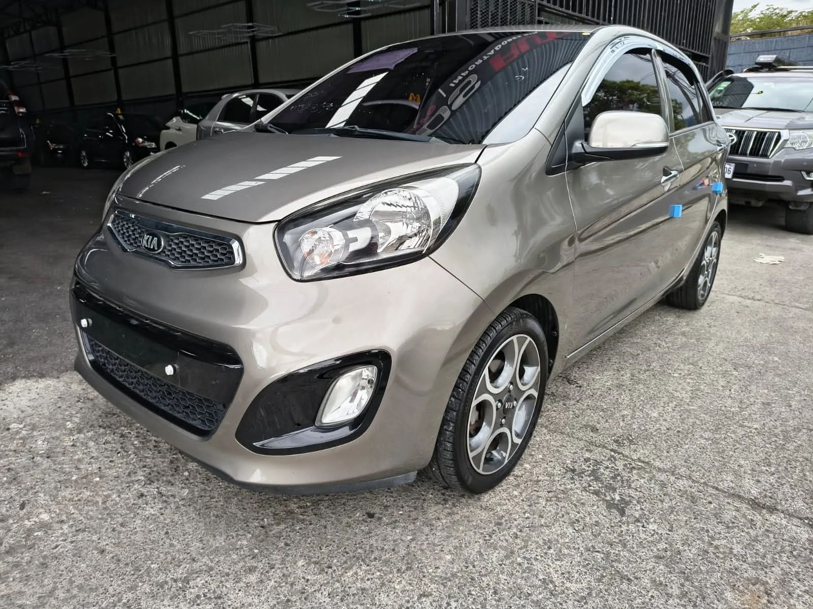 Kia Morning - Image 5