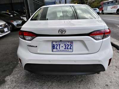 Toyota Corolla - Image 8