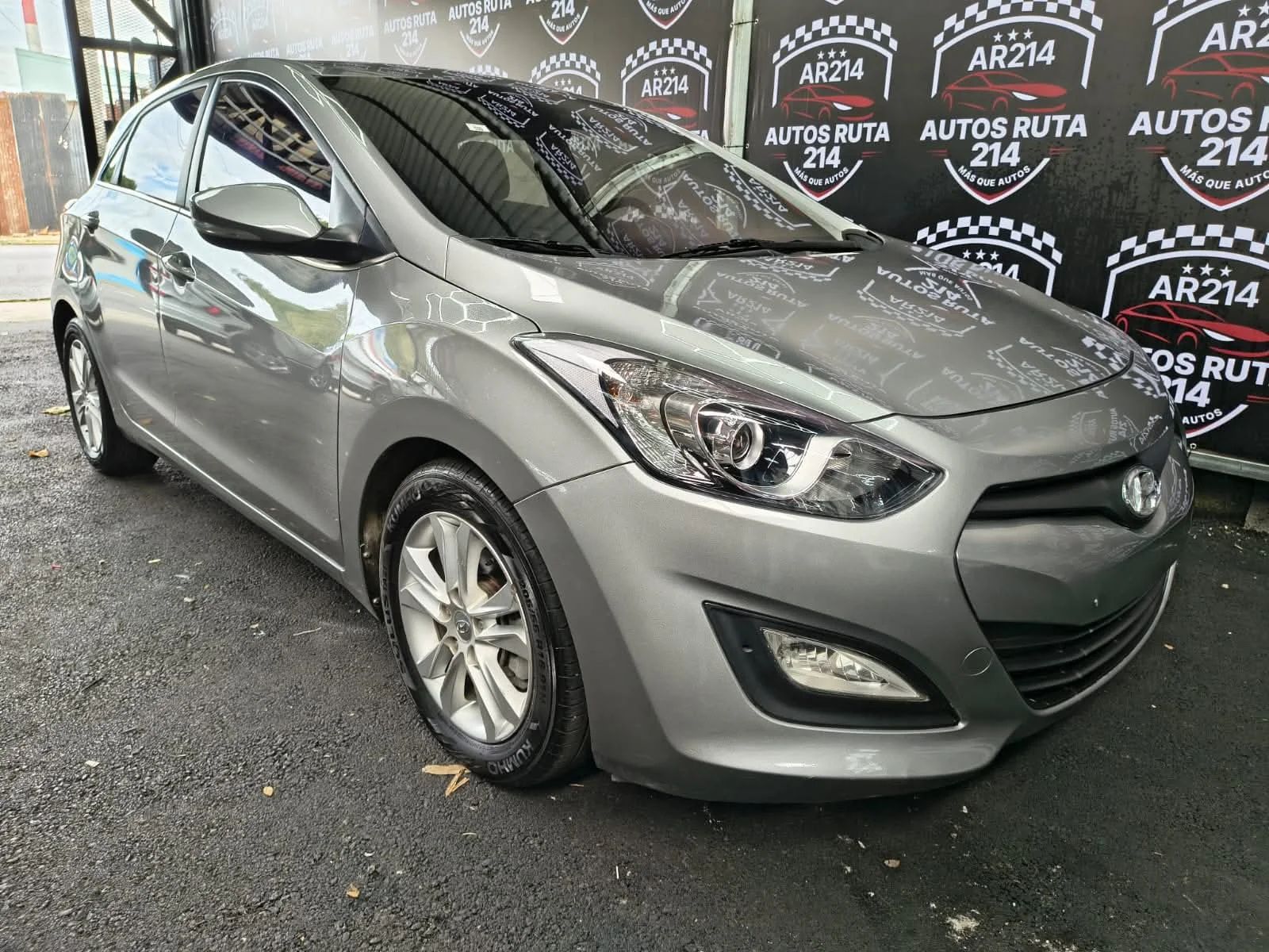 Hyundai i30 - Image 1
