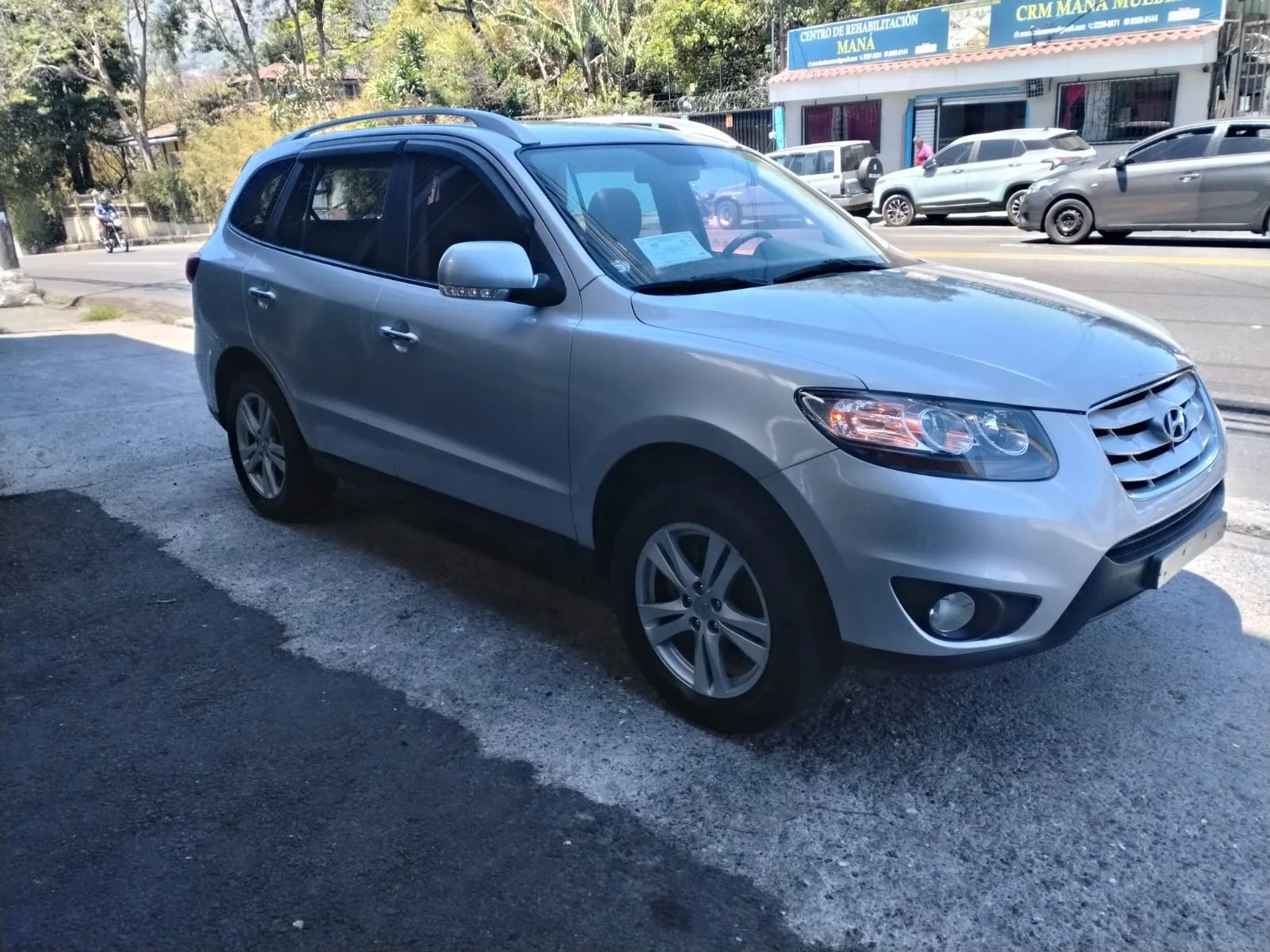 Hyundai Santa Fe - Image 1