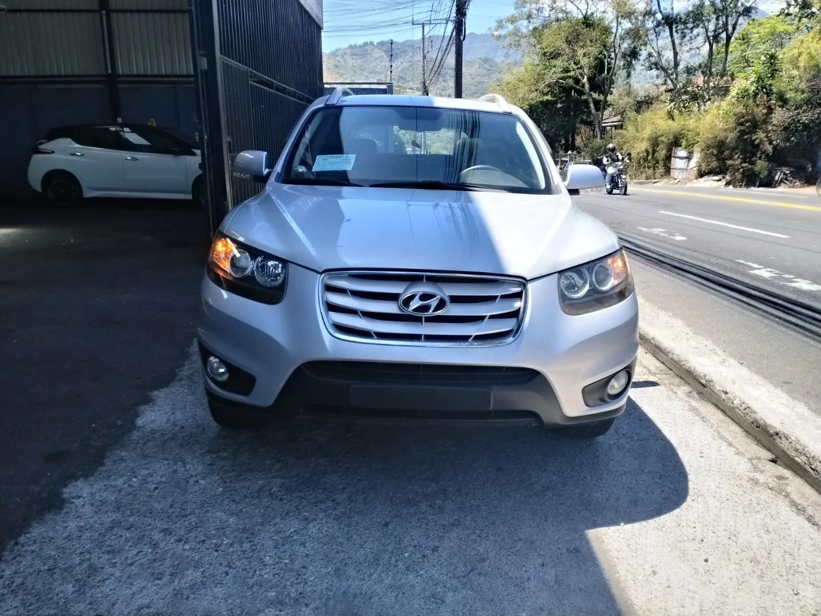 Hyundai Santa Fe - Image 2