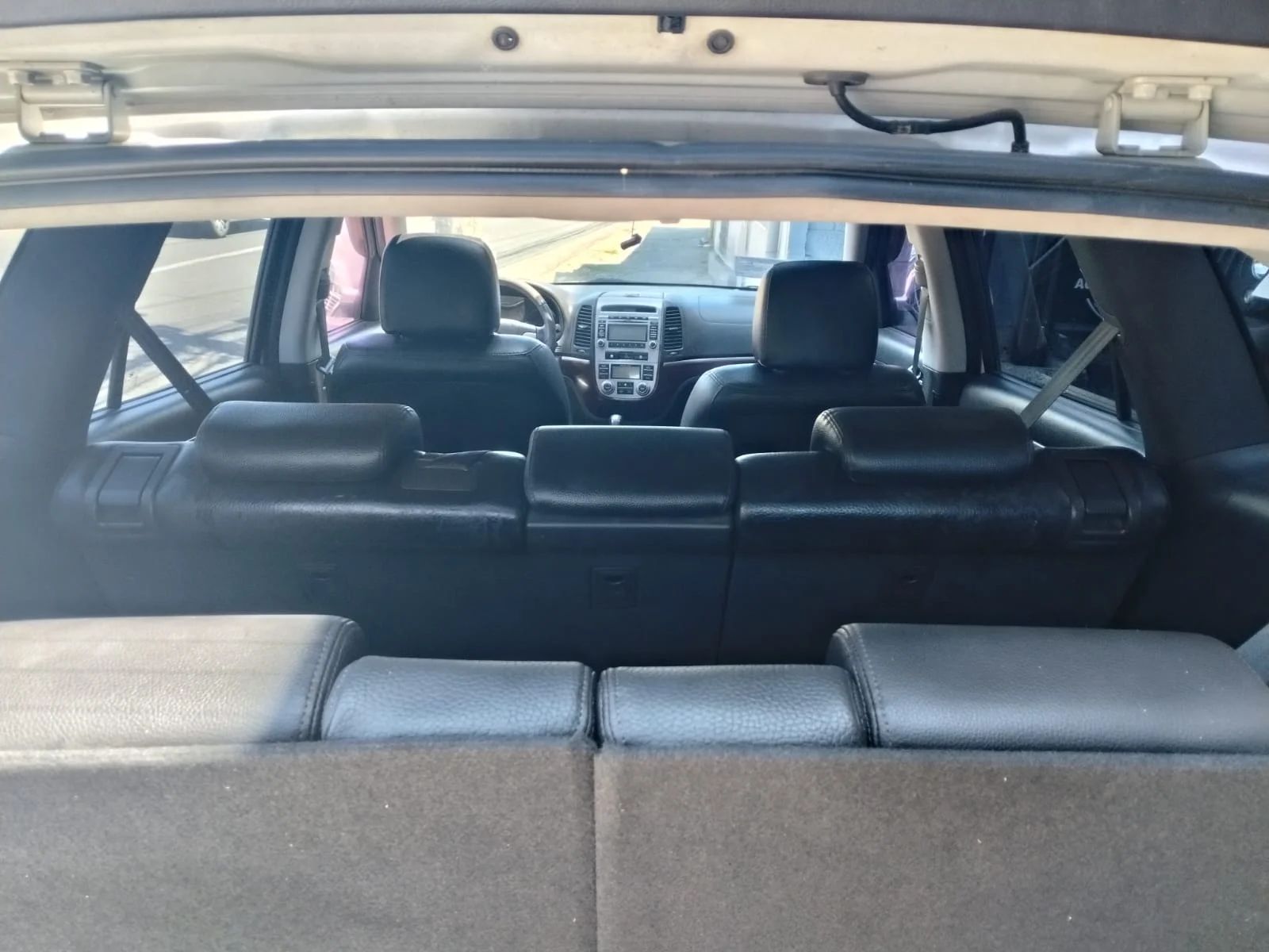 Hyundai Santa Fe - Image 8