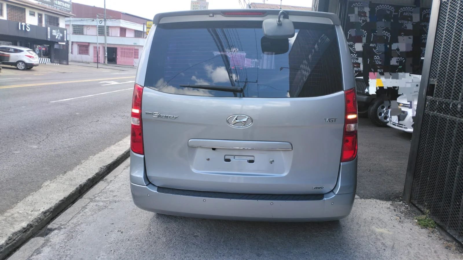 Hyundai Grand Starex - Image 8