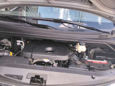 Hyundai Grand Starex - Image 9