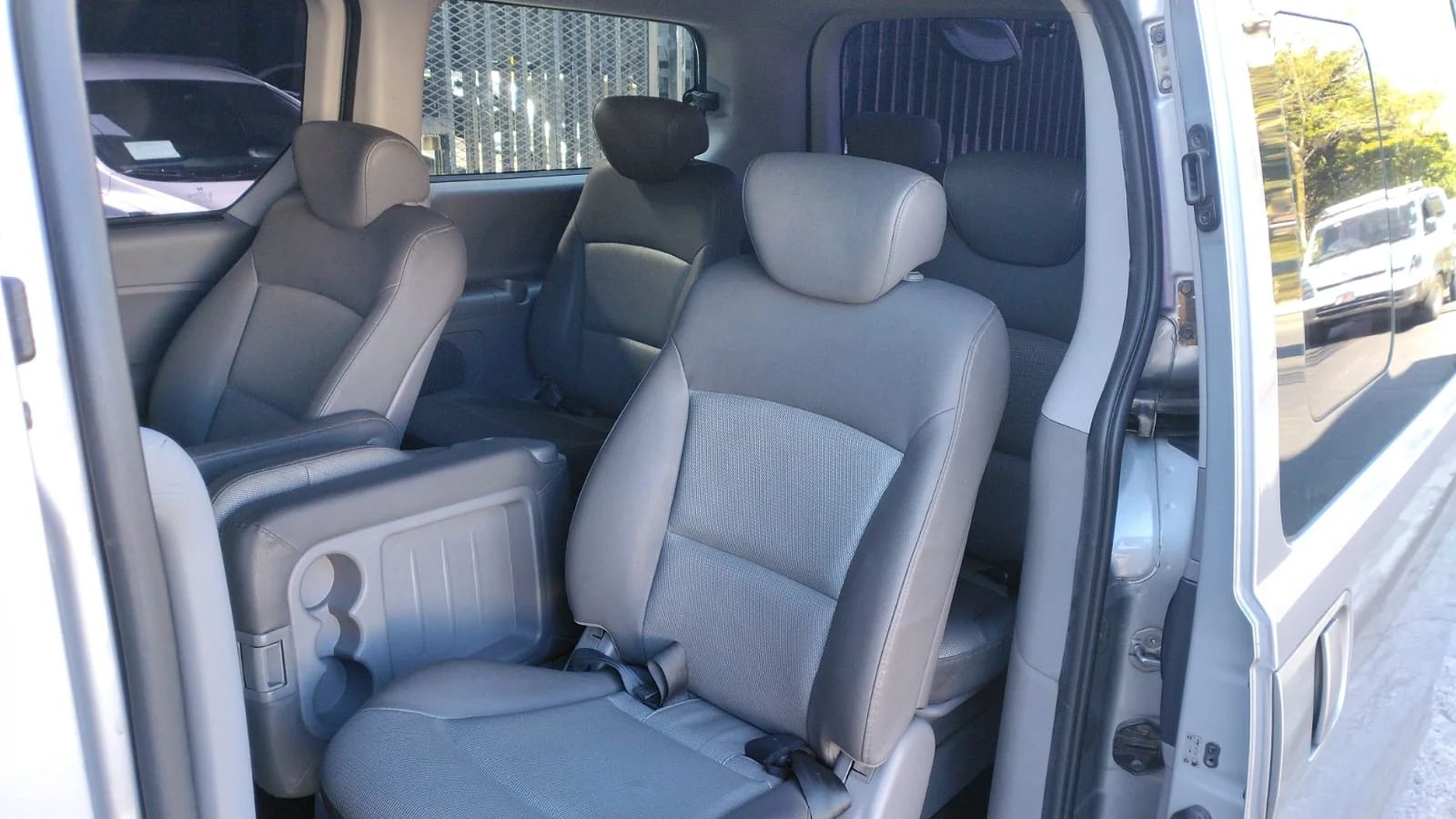 Hyundai Grand Starex - Image 5