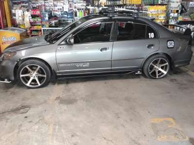 Honda Civic - Image 10