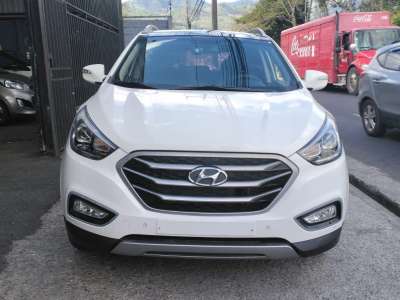 Hyundai Tucson - Image 1
