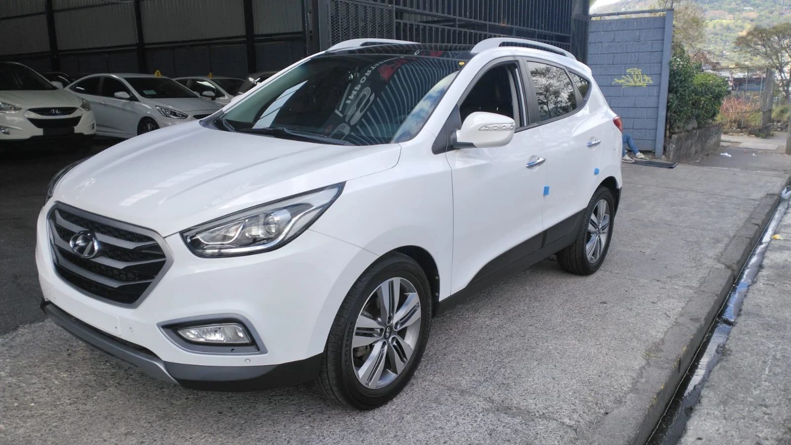 Hyundai Tucson - Image 2