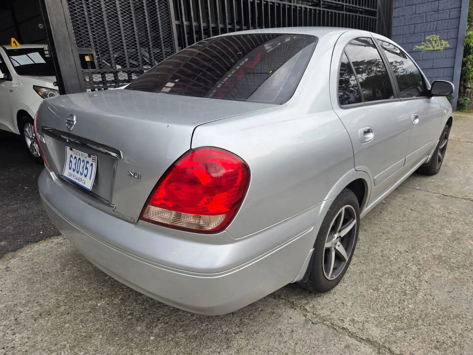 Nissan Almera - Image 3