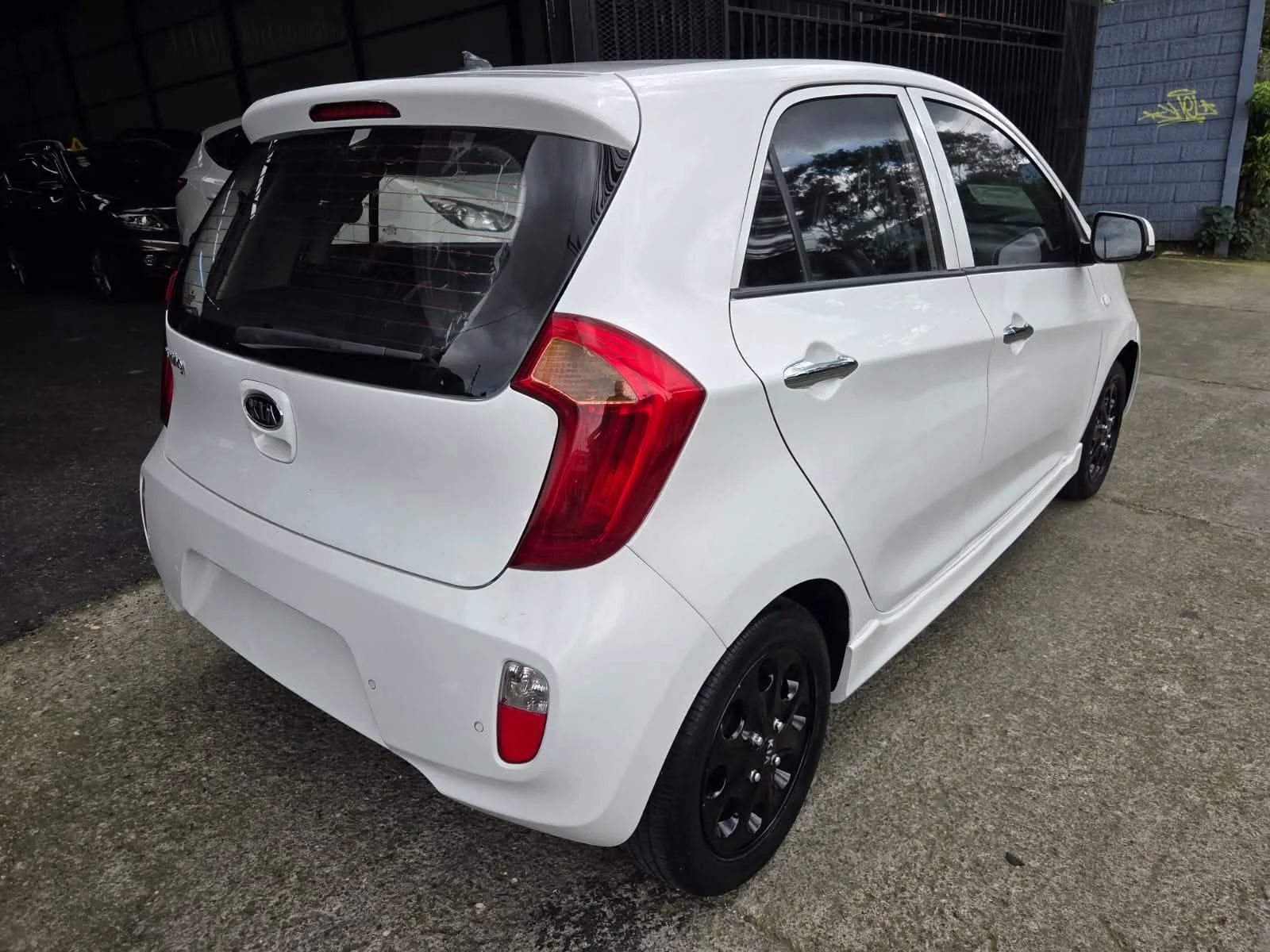 Kia Morning - Image 3