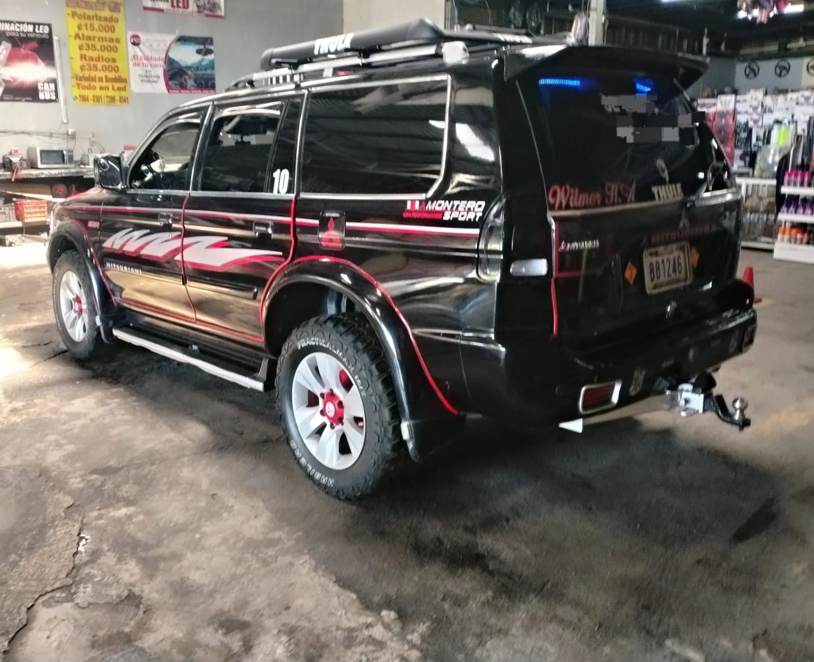 Mitsubishi Montero - Image 3