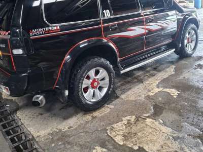 Mitsubishi Montero - Image 7