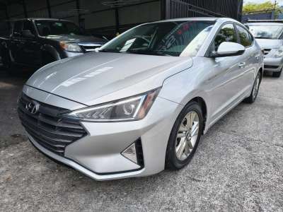 Hyundai Elantra - Image 1