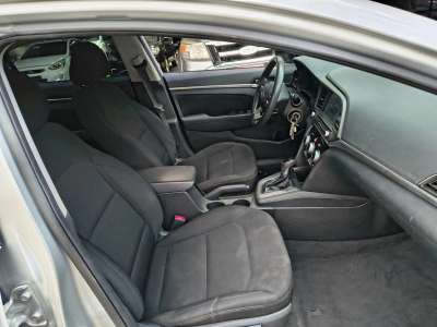 Hyundai Elantra - Image 3