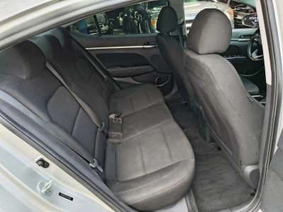 Hyundai Elantra - Image 7