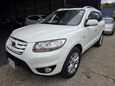 Hyundai Santa Fe - Image 1