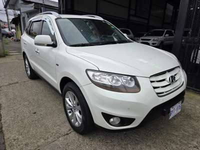 Hyundai Santa Fe - Image 2