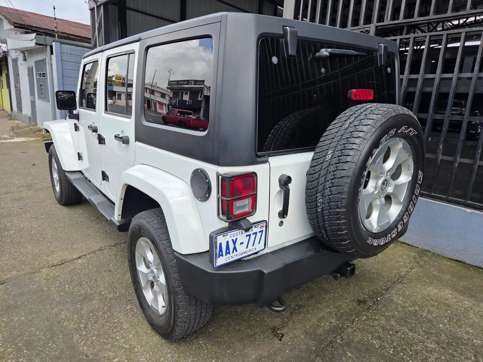 Jeep Wrangler Unlimited - Image 5