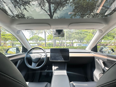 Tesla Model Y - Image 10