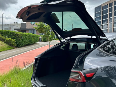 Tesla Model Y - Image 15