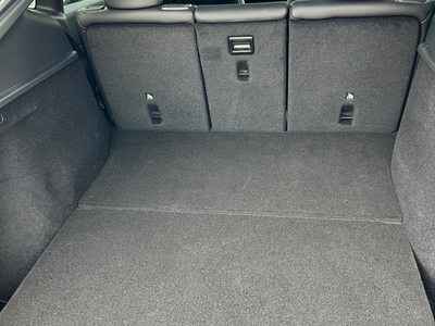 Tesla Model Y - Image 16
