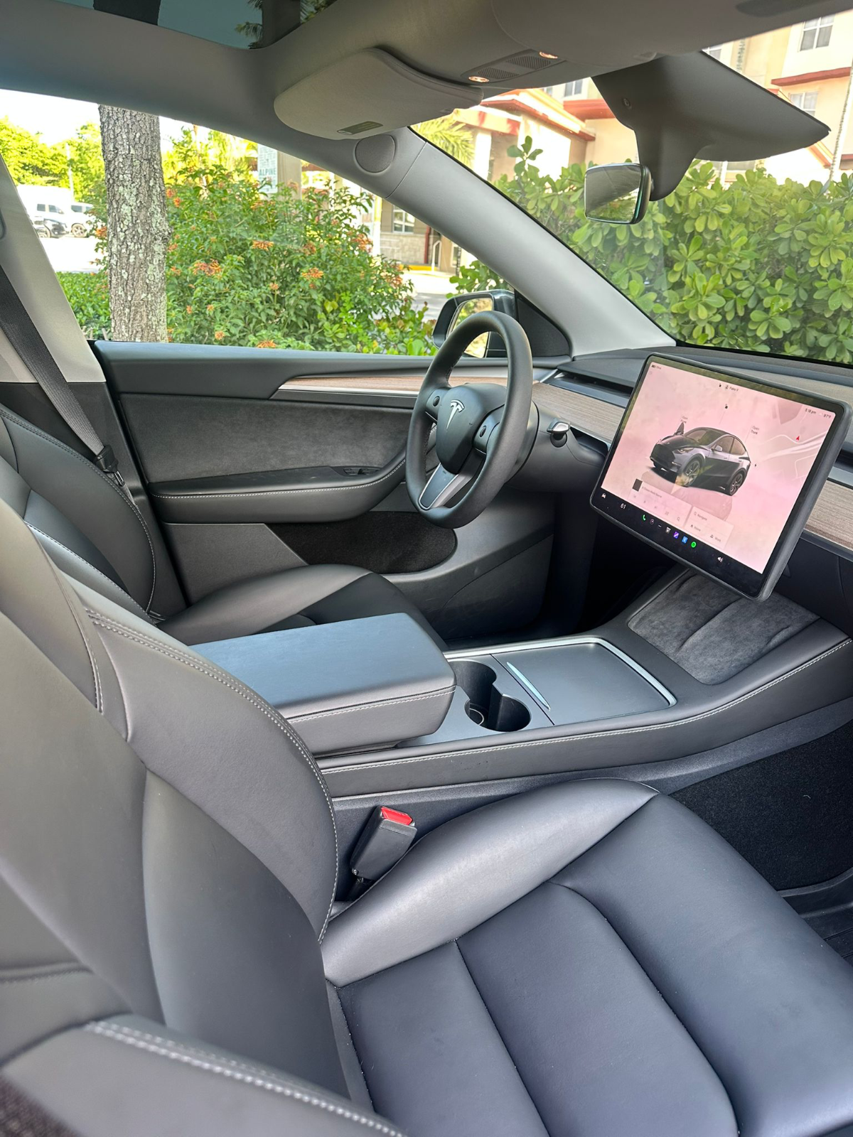 Tesla Model Y - Image 6