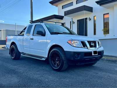 Nissan Frontier - Image 8