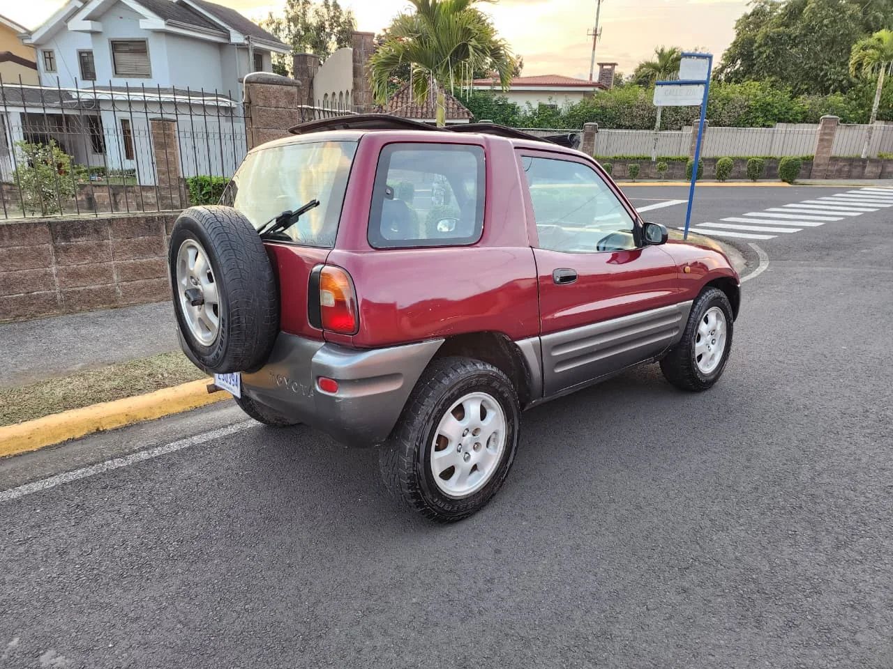 Toyota RAV4 - Image 5