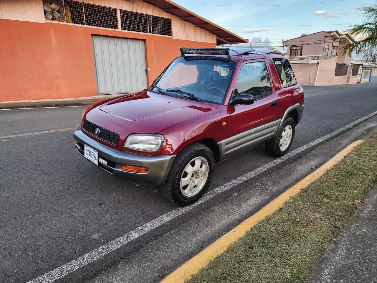 Toyota RAV4 - Image 6