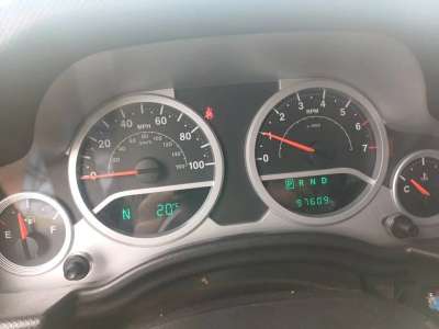 Jeep Wrangler Sahara Unlimited - Image 5