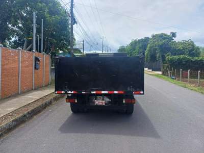 Mitsubishi Fuso Camioncito - Image 5