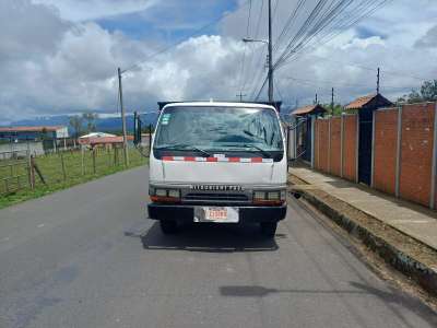 Mitsubishi Fuso Camioncito - Image 9