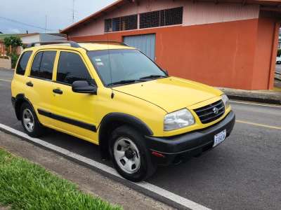 Suzuki Grand Vitara - Image 1