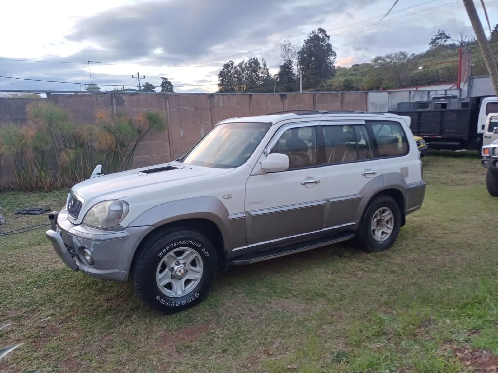 Hyundai Terracan - Image 3