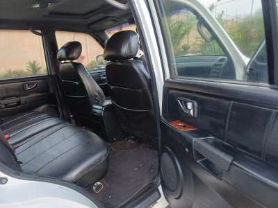 Hyundai Terracan - Image 7