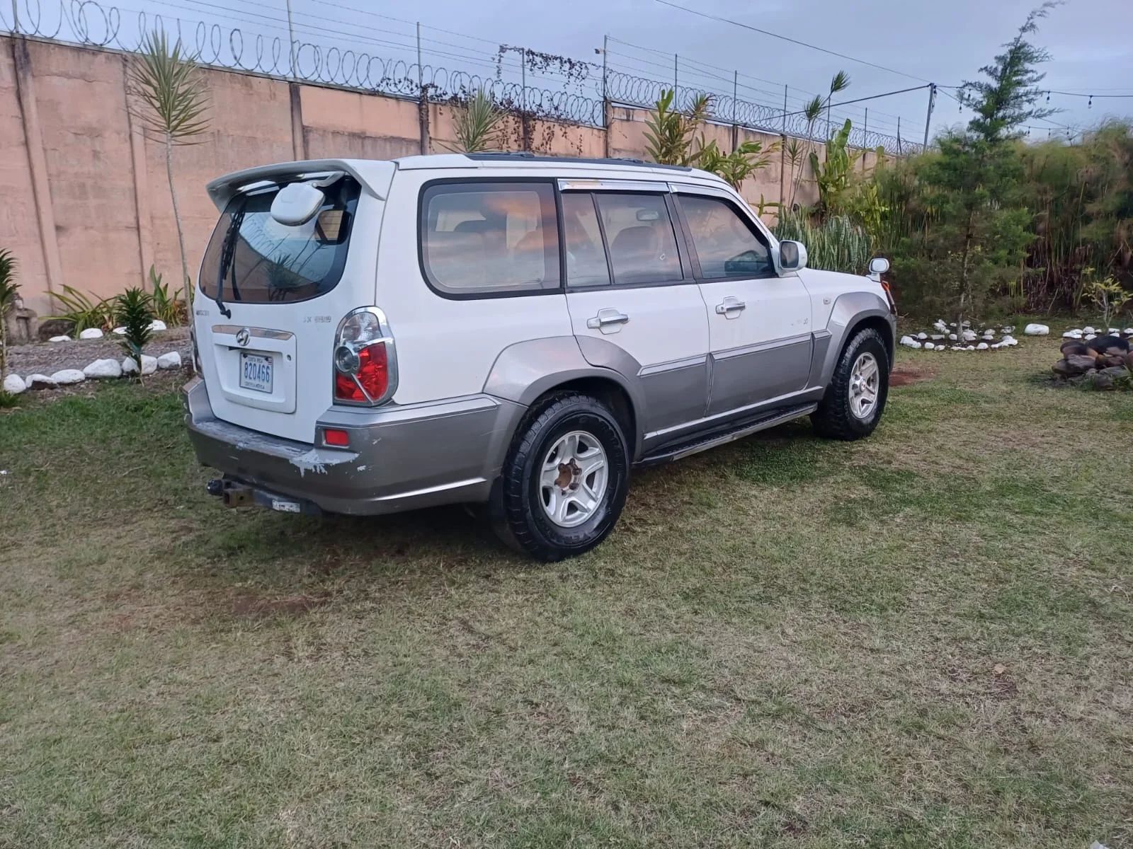 Hyundai Terracan - Image 8