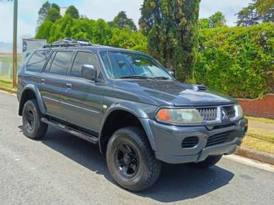 Mitsubishi Montero Sport - Image 3