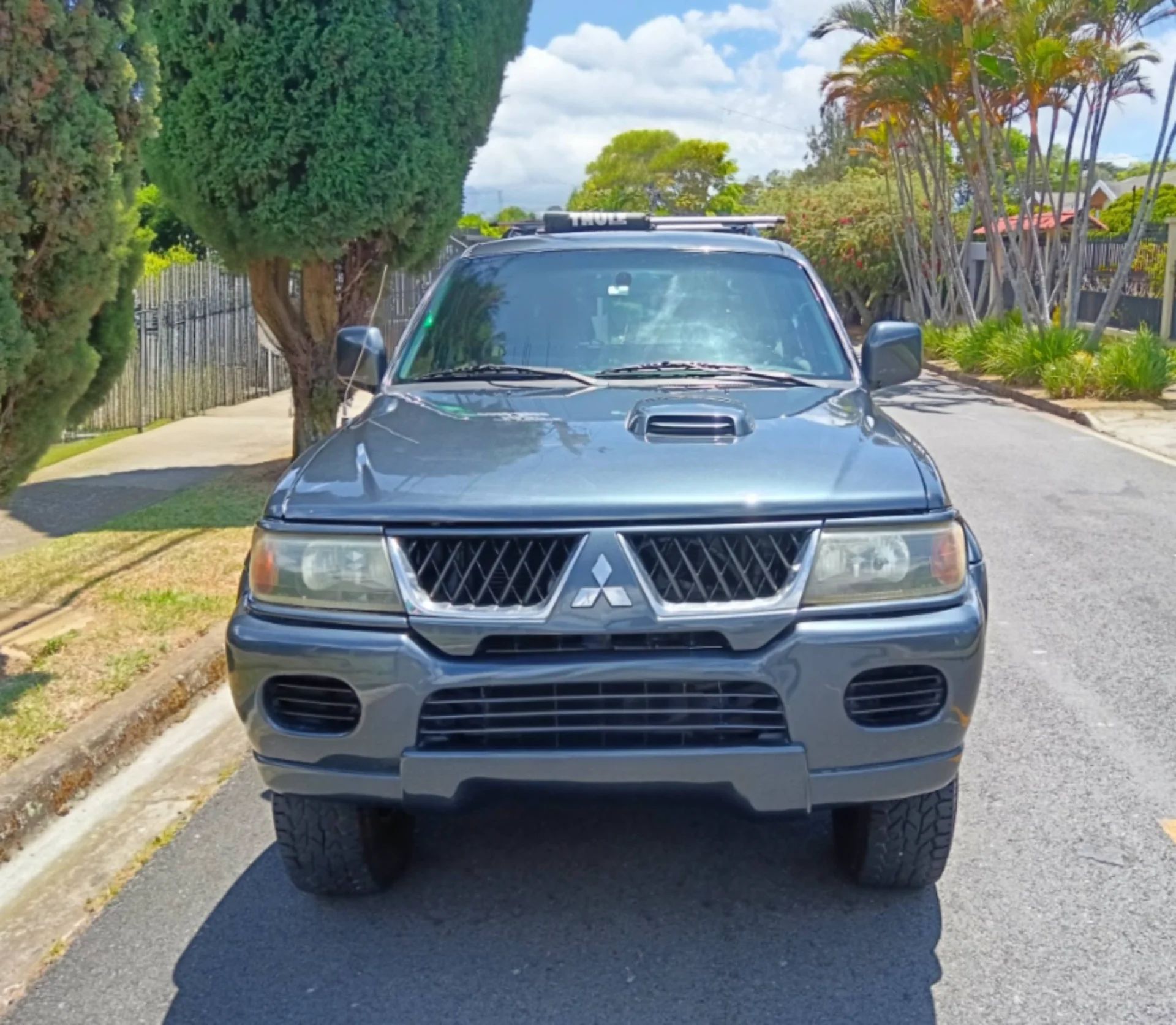 Mitsubishi Montero Sport - Image 1