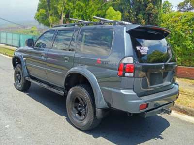 Mitsubishi Montero Sport - Image 6