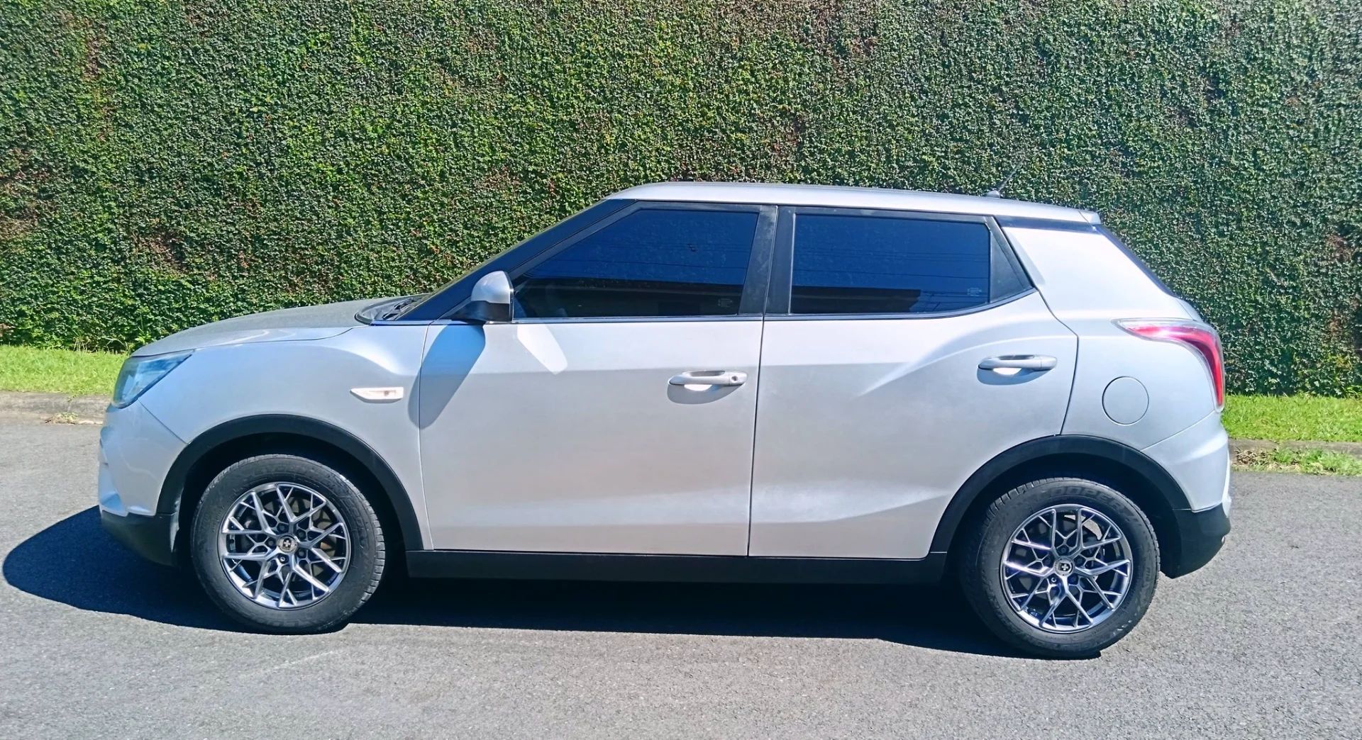 SsangYong Tivoli - Image 1