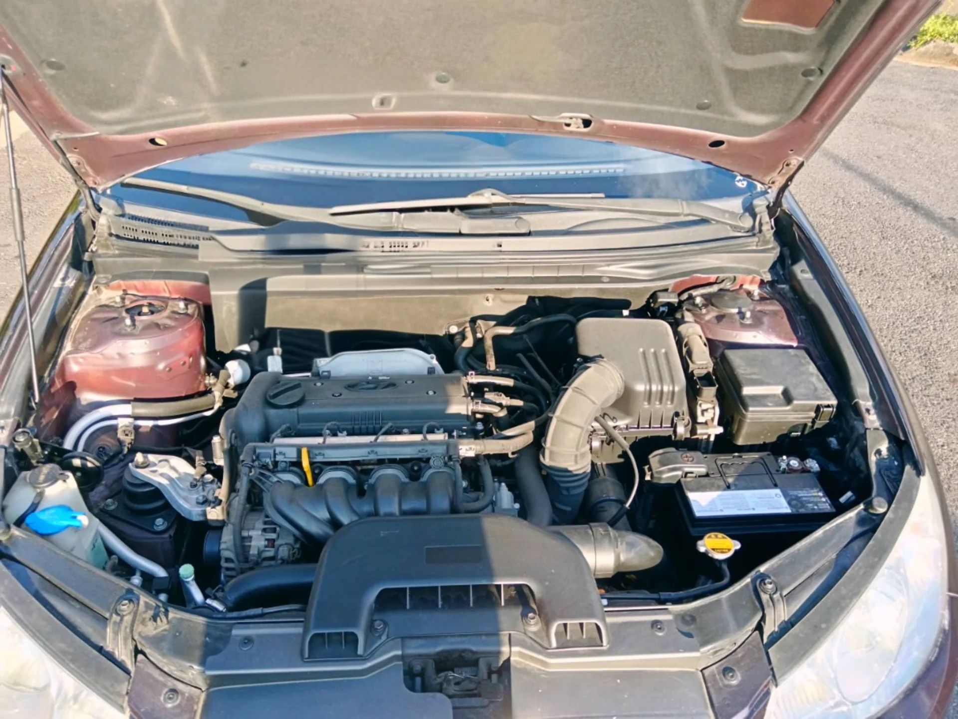 Hyundai Elantra - Image 10